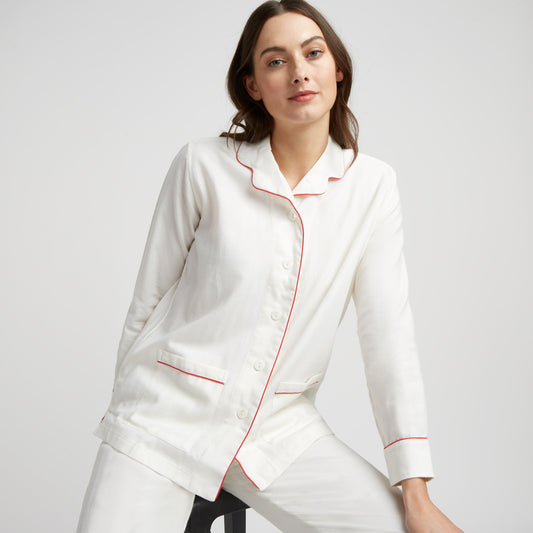Exclusive Herringbone Cotton and Cashmere Women's Pyjamas in White and Red on model
