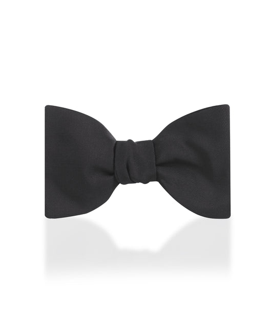 Plain Barathea Silk Self Tie Adjustable Thistle Bow Tie in Black