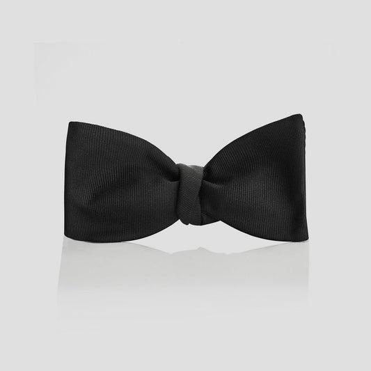 Faille 2.5" Thistle Bow Tie in Black