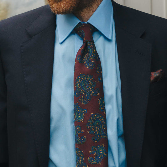 Paisley Medallion Fine Wool Tie in Wine