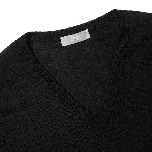 Plain Wool Slip Over Jumper in Black collar detail
